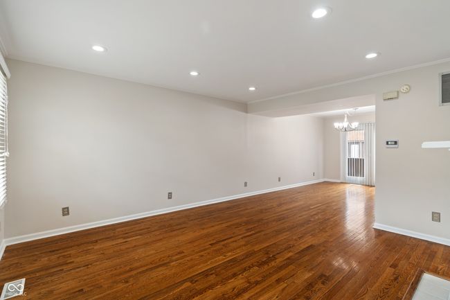 524 E 10 Th St, Townhouse with 2 bedrooms, 3 bathrooms and null parking in Indianapolis IN | Image 5