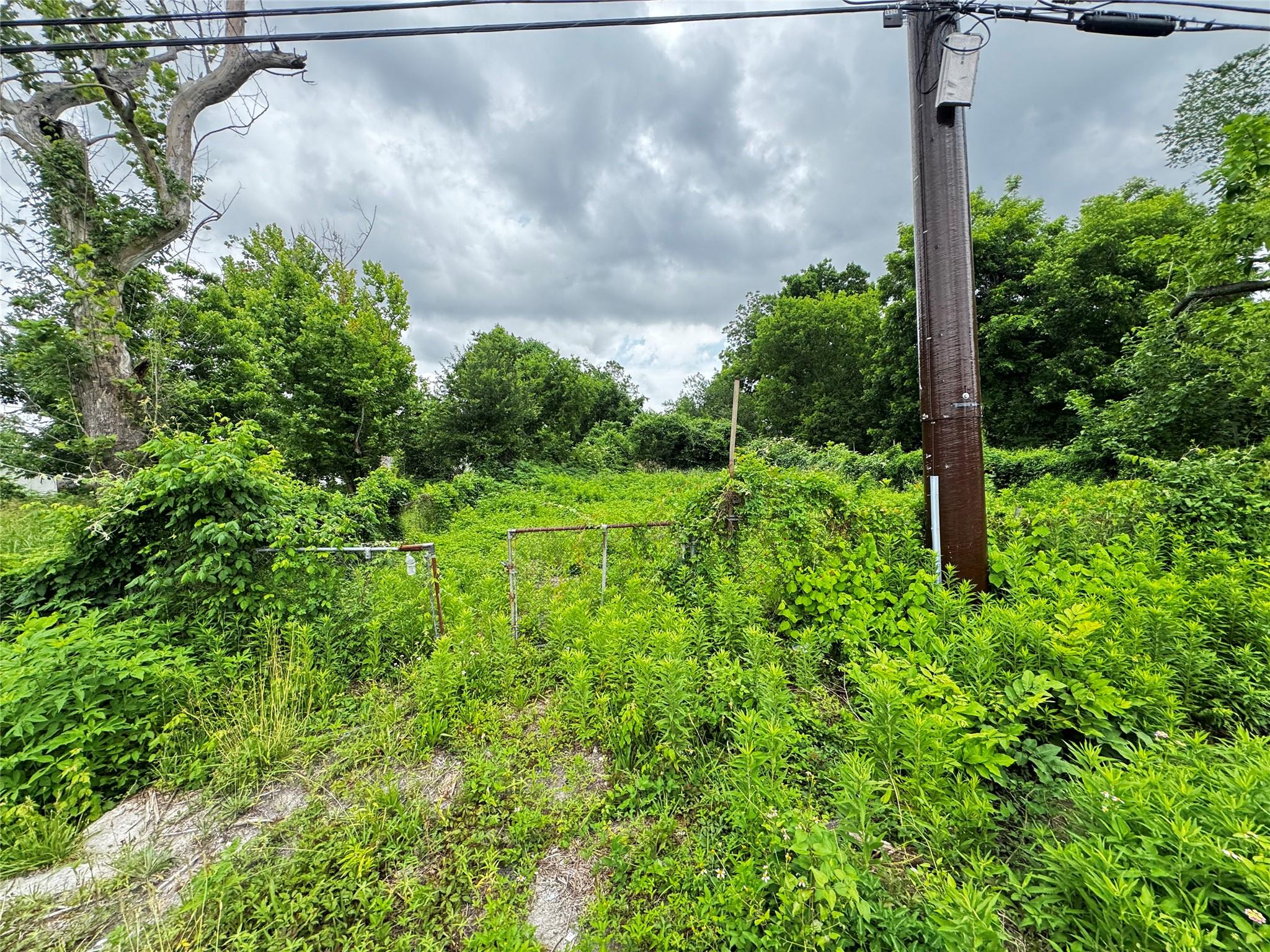 Land in Houston 4