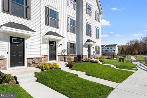316 Longs Peak Way, EXTON, PA, 19341-2696 | Card Image
