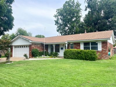 1921 S 71st East Avenue, House other with 3 bedrooms, 2 bathrooms and null parking in Tulsa OK | Image 1