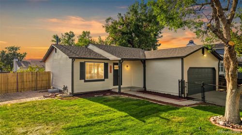 4303 Elkhart St, Denver, CO, 80239-5177 | Card Image