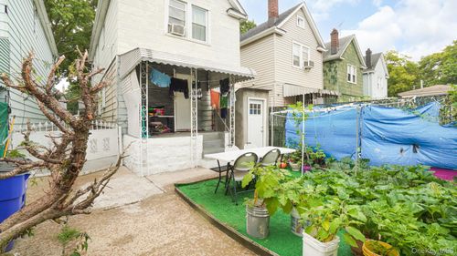 119-40 146th St, Jamaica, NY, 11436-1526 | Card Image