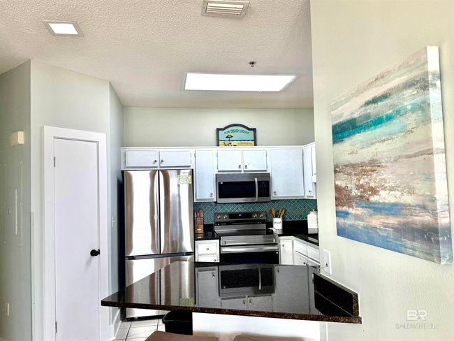 Kitchen | Image 7