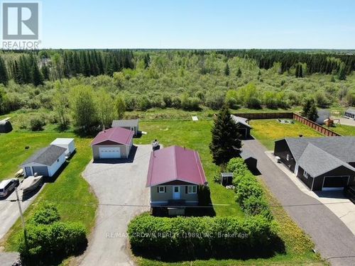 233 Brunetville Rd, Kapuskasing, ON, P5N2H2 | Card Image