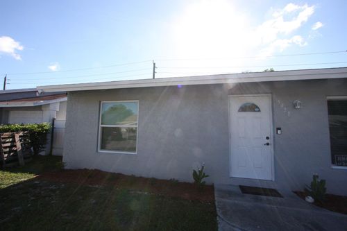 5928 Ithaca Cir W, Lake Worth, FL, 33463-1518 | Card Image