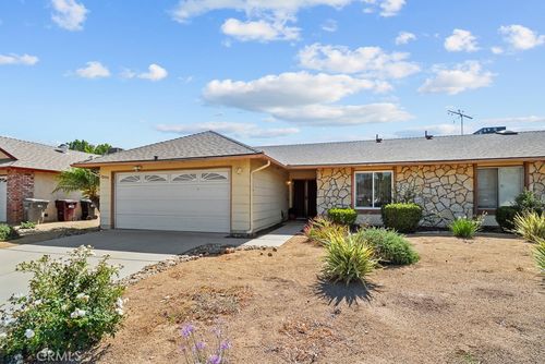 28050 Northwood Dr, Menifee, CA, 92586-2526 | Card Image
