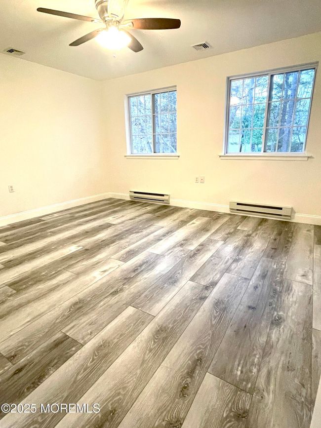 B - 19 Maplewood Dr, Home with 2 bedrooms, 2 bathrooms and null parking in Whiting NJ | Image 18