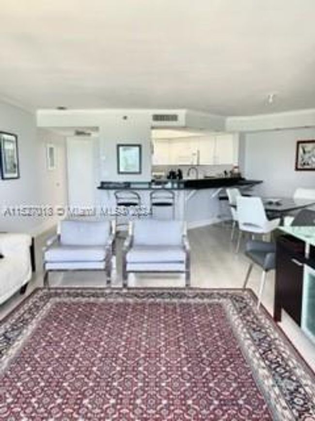 APT-509 - 6767 Collins Ave, Condo with 2 bedrooms, 2 bathrooms and null parking in Miami Beach FL | Image 18