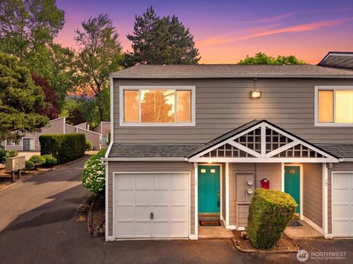 c1-826 Pike St Ne, Auburn, WA, 98002-3567 | Card Image