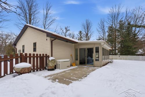 5715 Countryside Drive, Midland, MI, 48642 | Card Image
