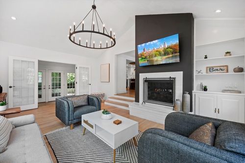 17 Ledgemont Ln, Lynn, MA, 01904-2023 | Card Image