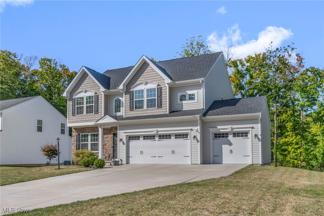Hooper Dr, Medina, OH 44256