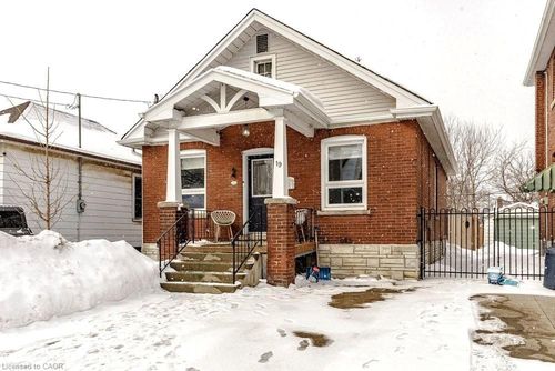 19 Huxley Ave N, Hamilton, ON, L8H4P1 | Card Image