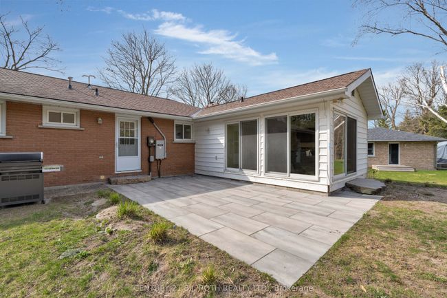 3763 Whitecap Dr, House other with 3 bedrooms, 2 bathrooms and 5 parking in Innisfil ON | Image 29