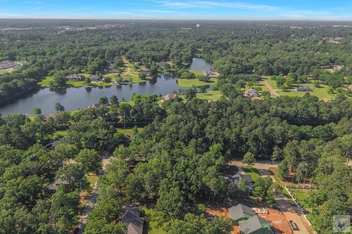 402 Forest Lake Dr, Texarkana, TX, 75503 | Card Image