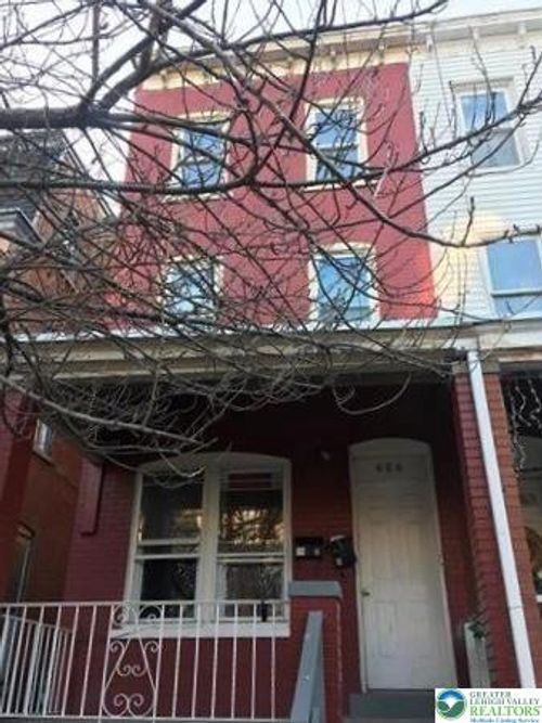apt-2-636 N Penn St, Allentown, PA, 18102-2416 | Card Image