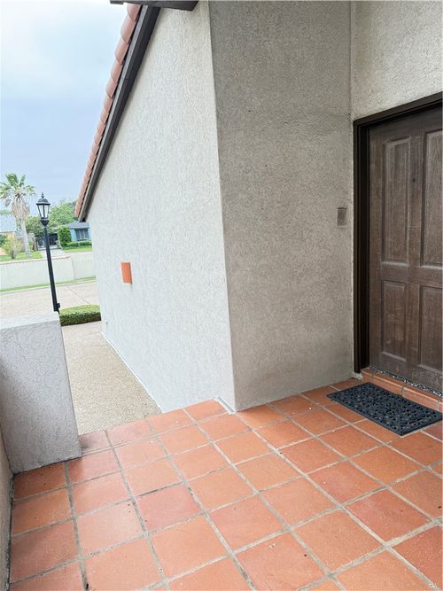 15-4270 Ocean Dr, Corpus Christi, TX, 78411-1283 | Card Image