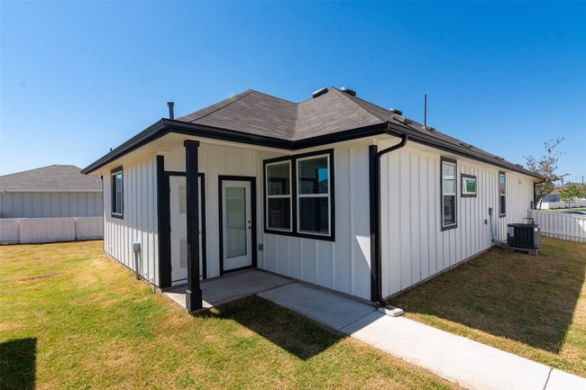 350 Fabion St, House other with 4 bedrooms, 2 bathrooms and 4 parking in Kyle TX | Image 28
