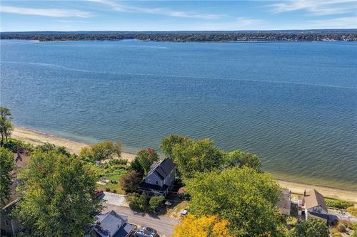 13 Harding Ave, Riverside, RI, 02915-3544 | Card Image