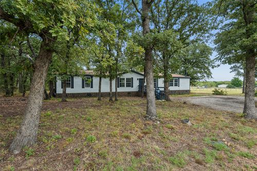104 Arunda Ct, Weatherford, TX, 76085-9418 | Card Image