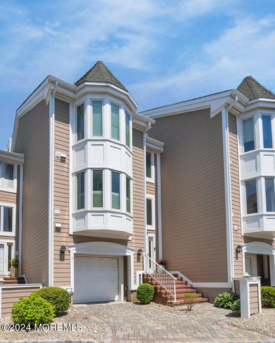 4 Grand Pointe Way, Condo with 3 bedrooms, 3 bathrooms and null parking in Sea Bright NJ | Image 3