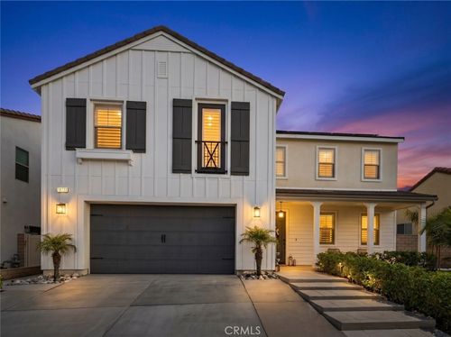 18733 Cedar Crest Dr, Canyon Country, CA, 91387 | Card Image