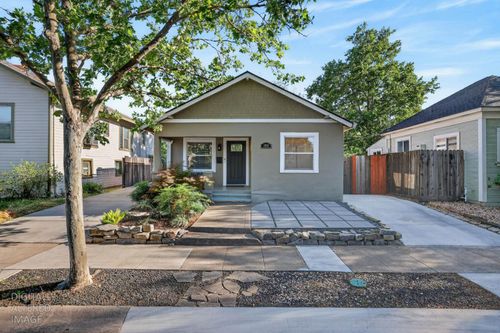 4330 3rd Avenue, Sacramento, CA, 95817 | Card Image
