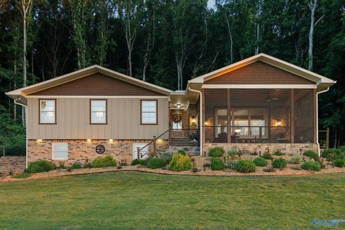 192 Cherrywood Road, Hartselle, AL, 35640 | Card Image
