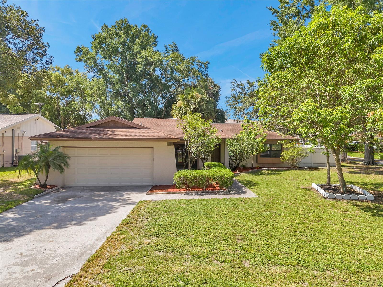 Hogans Bnd, Tampa, FL 33647