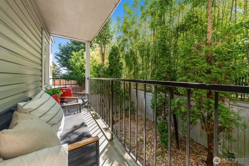 apt-102-727 N 85th St, Seattle, WA, 98103-3832 | Card Image