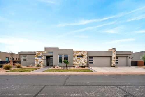 5249 W 3160 S, Hurricane, UT, 84737-7782 | Card Image