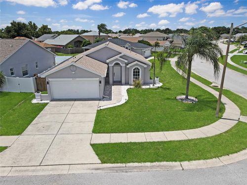 8227 National Dr, PORT RICHEY, FL, 34668-3330 | Card Image