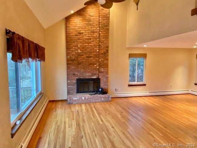 229 New Rd, House other with 2 bedrooms, 3 bathrooms and null parking in Avon CT | Image 7