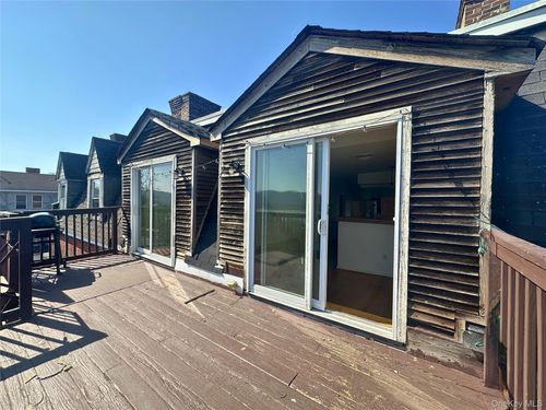 498 Liberty St, Newburgh, NY, 12550-3597 | Card Image