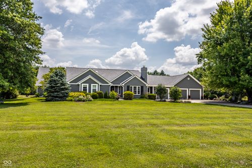 15505 Little Eagle Creek Ave, Zionsville, IN, 46077-9641 | Card Image