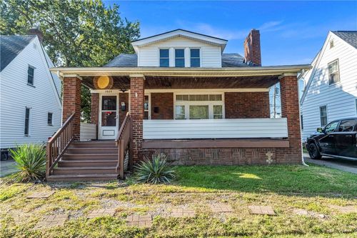 2-7605 Deerfield Dr, Parma, OH, 44129-4431 | Card Image