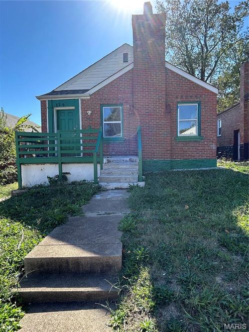 826 Wall St, Saint Louis, MO, 63147-2017 | Card Image