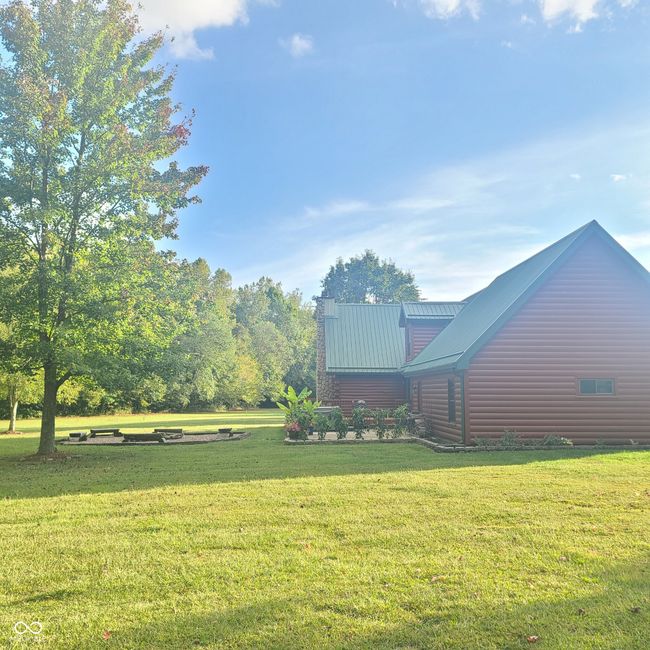 9695 Houston Rd, House other with 3 bedrooms, 3 bathrooms and null parking in Freetown IN | Image 56