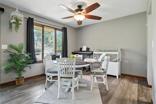 1704 Pikes Peak Ct Ne, Condo with 2 bedrooms, 2 bathrooms and null parking in Cedar Rapids IA | Image 6