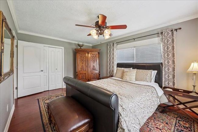 3231 Charles Ave, House other with 3 bedrooms, 2 bathrooms and 2 parking in Groves TX | Image 17