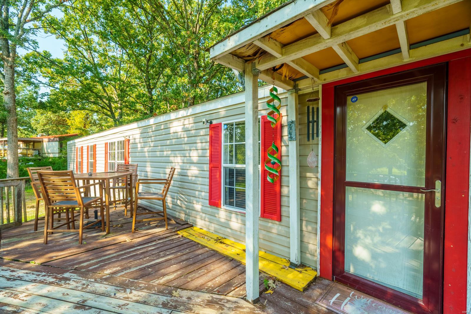 Samantha Ln, Waynesville, MO 65583