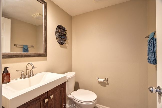 8420 E Tioga Way, Townhouse with 3 bedrooms, 3 bathrooms and 2 parking in Anaheim CA | Image 9
