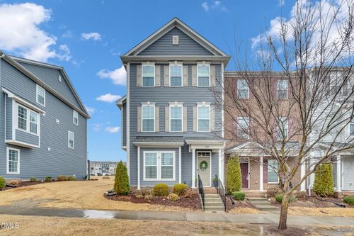 5910 Giddings St, Raleigh, NC, 27616-4330 | Card Image