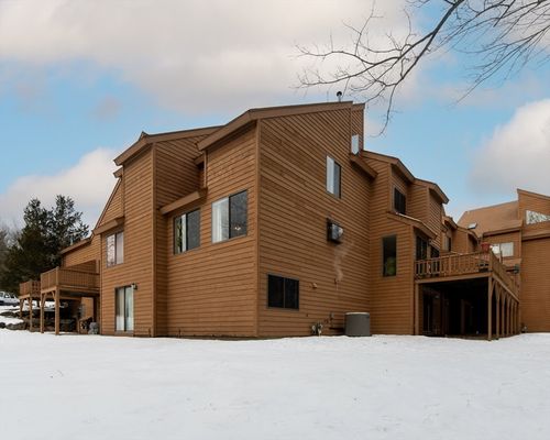 52-52 Danforth Ct, Haverhill, MA, 01832-1195 | Card Image