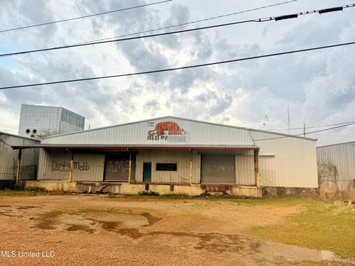 1201 Normandy Dr, Clarksdale, MS, 38614-6918 | Card Image