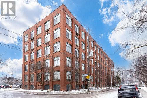 304-24 Noble St, Toronto, ON, M6K2C8 | Card Image