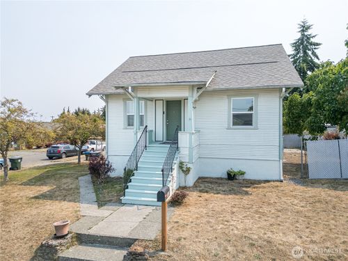 903 S Peabody St, Port Angeles, WA, 98362-7967 | Card Image