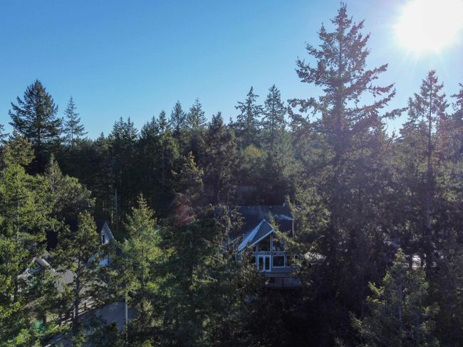 5393 Sans Souci Road, House other with 3 bedrooms, 2 bathrooms and 4 parking in Halfmoon Bay BC | Image 38