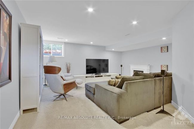 266 Wood Acres Grve, House attached with 3 bedrooms, 3 bathrooms and 2 parking in Blossom Park - Airport and Area ON | Image 27