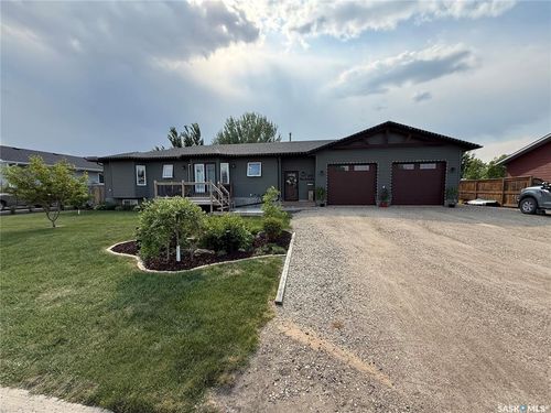 308 5th St W, Carnduff, SK, S0C2H0 | Card Image